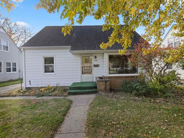 1908 Pierce Ave, Rockford, IL 61103