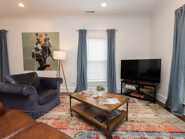 919 Parkwood Ave — Photo 28