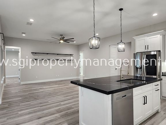 5th image of 7701 Indian Ridge Trl