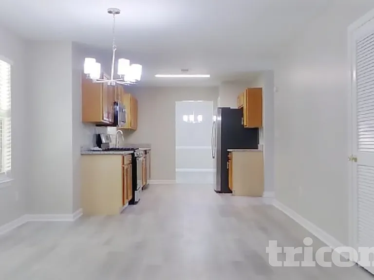 141 Wood Way — Photo 3