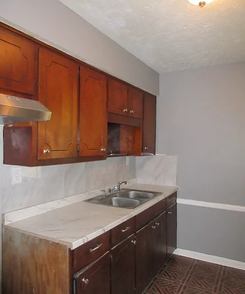 1218 Vesper Dr — Photo 7