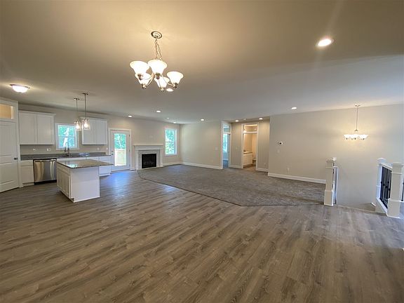 5th image of 11210 N Lake Woods