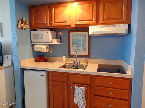 5th image of 3501 S Atlantic Ave #4210