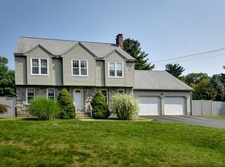 11 Flintlocke Rd, Franklin, MA 02038