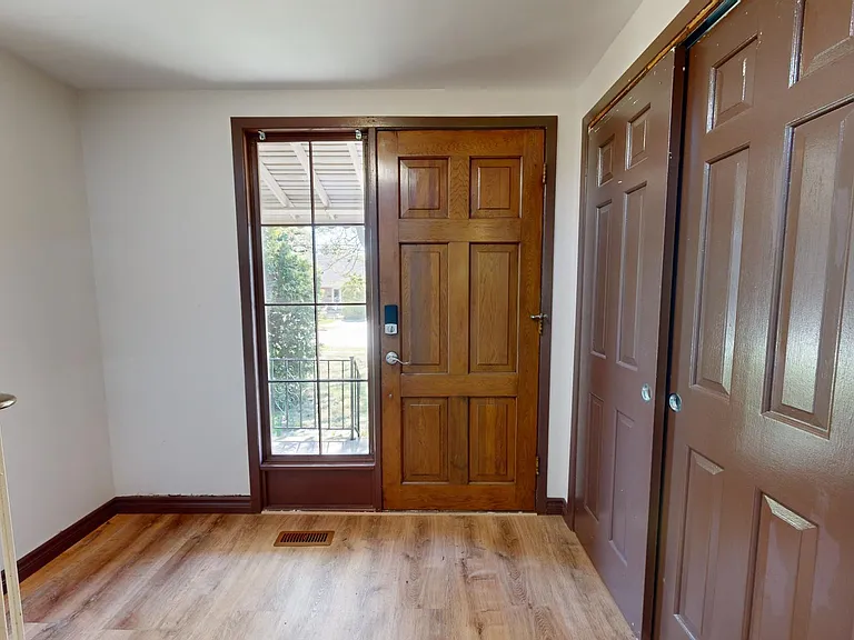 260 Taylor St — Photo 2