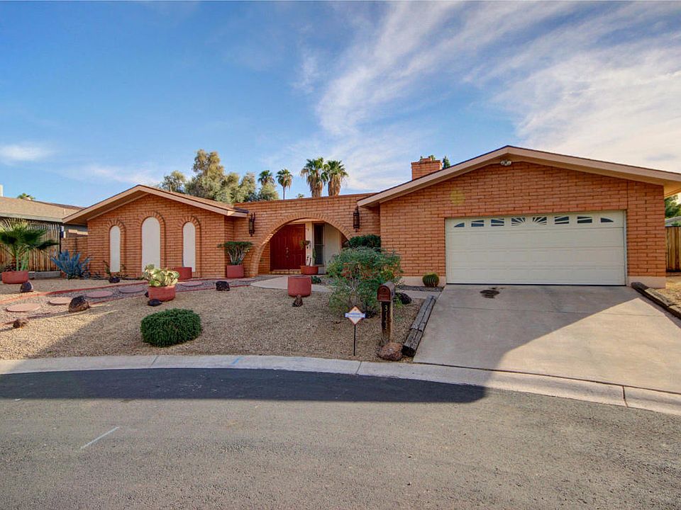1st image of 3143 E Malapai Dr
