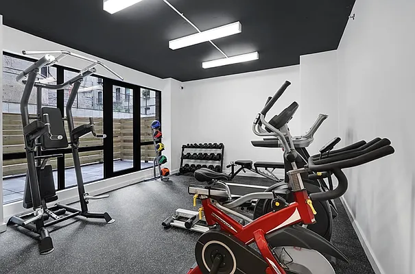 Rented by REZI | media 30