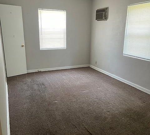 3rd image of 1029 HURON Street