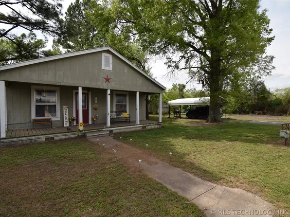 106 W Harriett St, Locust Grove, OK 74352