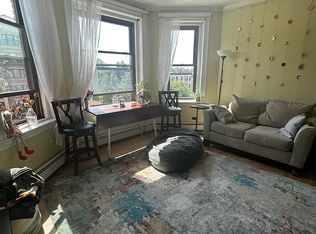 451 Park Dr APT 4A, Boston, MA 02215