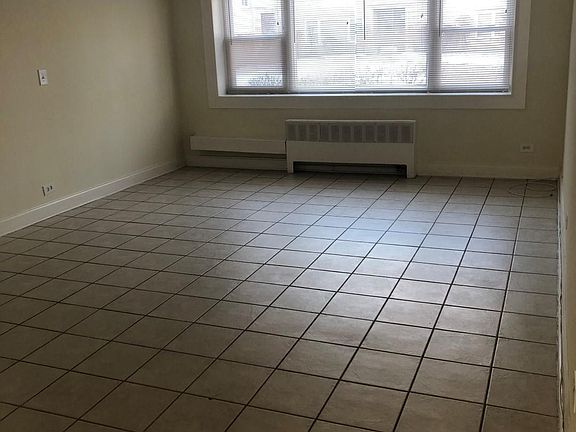 3rd image of 6122 Selley Chicago Blvd #1AE