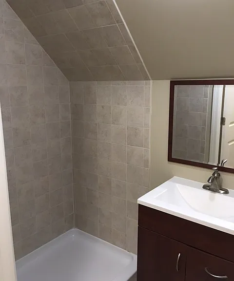 125 Pleasant St — Photo 14
