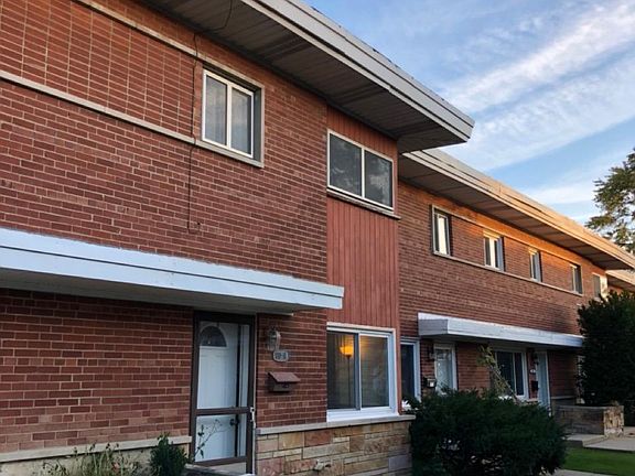 3rd image of 180 E Northwest Hwy APT H
