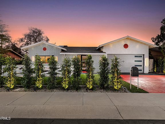 3rd image of 8541 E THOMAS Road