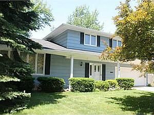 1st image of 375 Willow Green Dr