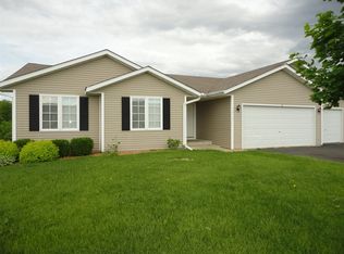 14047 Tallgrass Trl, Poplar Grove, IL 61065