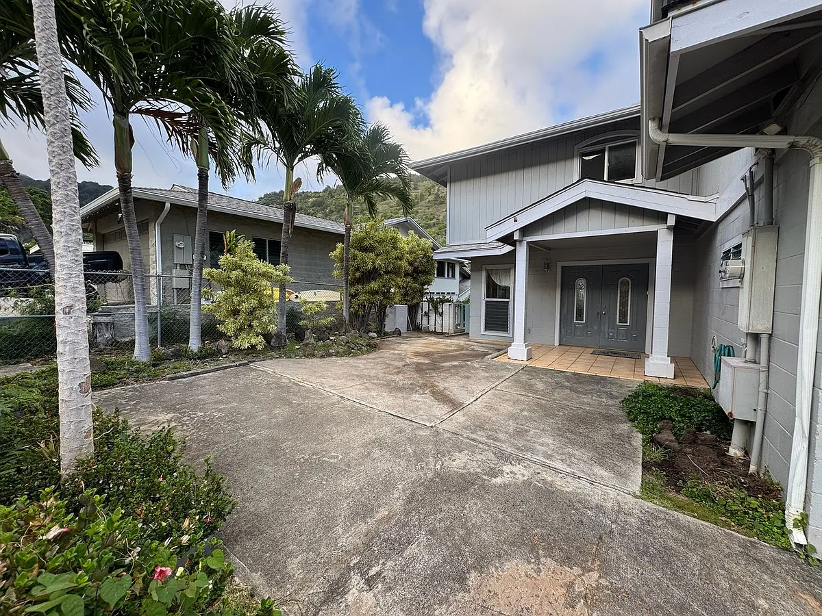 Building Photo - 541 Kuliouou Rd #A