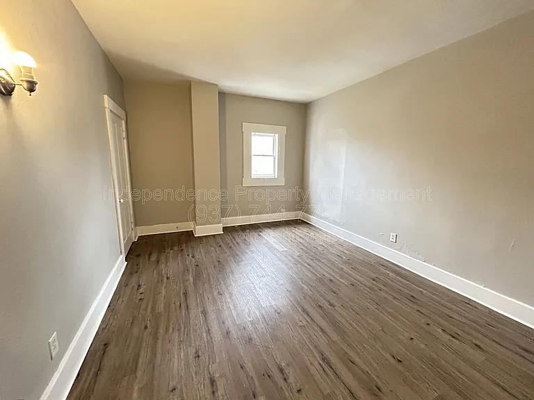815 S Main St — Photo 8