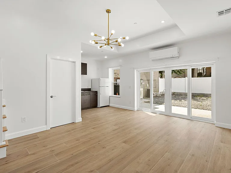 153 New York Ave #1 — Photo 20