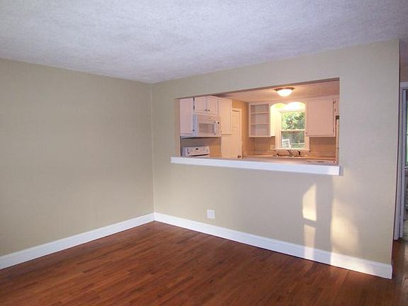 3rd image of 2909 S 9th St
