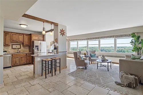 333A W Meyer Blvd #1215A Photo 1 333A W Meyer Blvd #1215A Photo 1