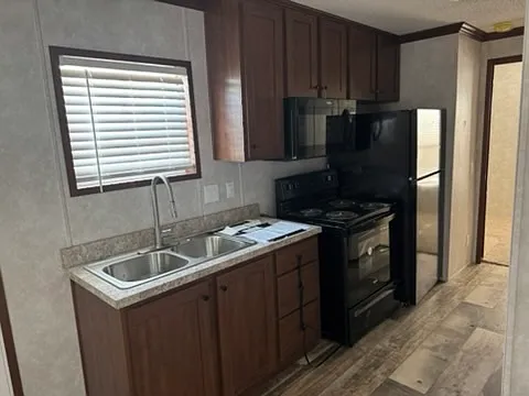701 State St #28 — Photo 6