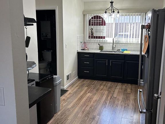 2nd image of 5701 Cambridge CIRCLE #5