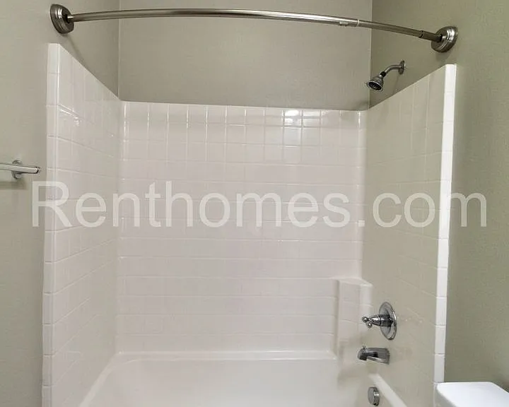 314 Borden Rd — Photo 10