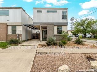 631 Ogden St, San Antonio, TX 78212