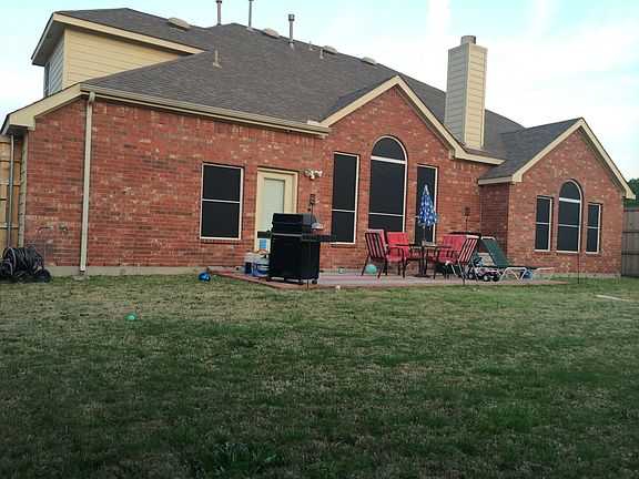 4th image of 1121 Wedgewood Dr