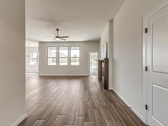 5th image of 4114 Big Horn Ct