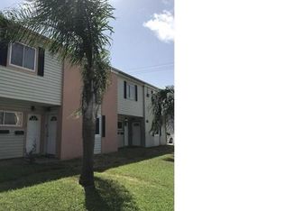 1704 50th St APT 2, Galveston, TX 77551
