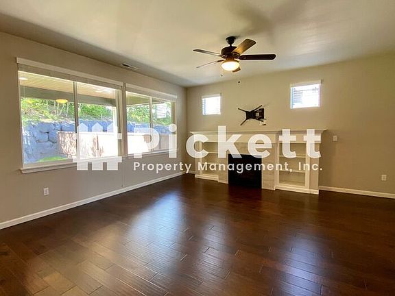 4th image of 3924 Maritime Dr SW