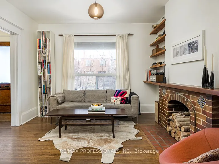 1381 Lansdowne Ave — Photo 7