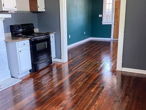 3rd image of 2623 Joliet St