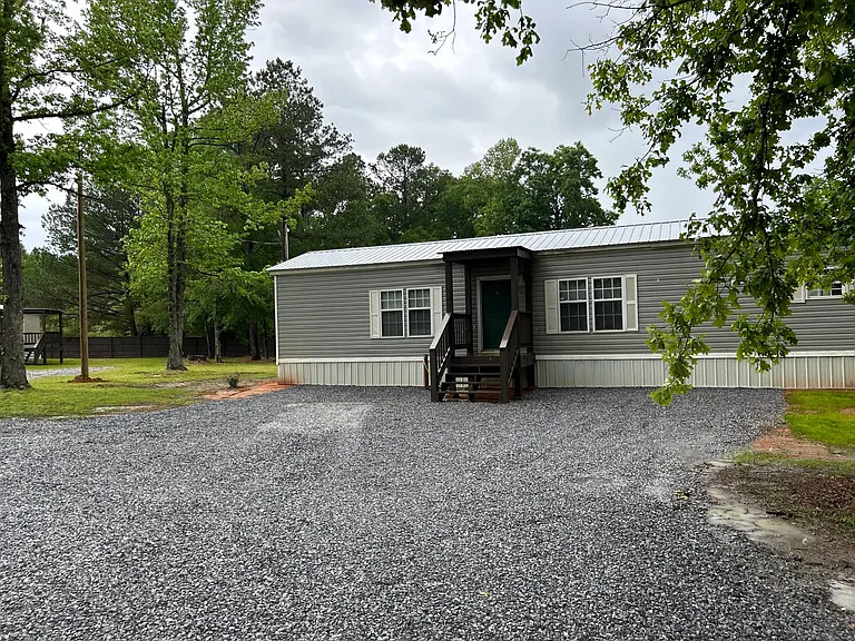 Clark Dr — Photo 1