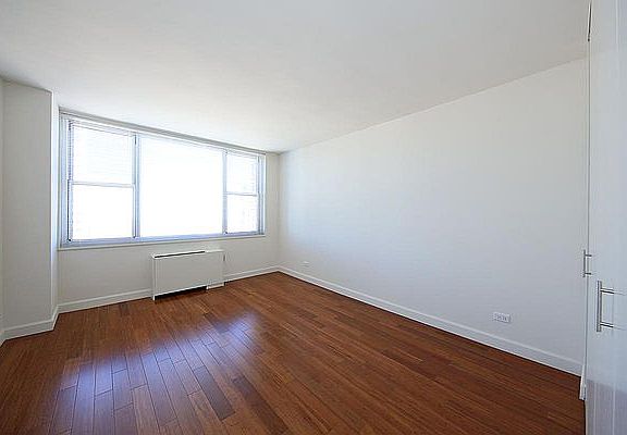 4th image of 300 E 56th St APT 22B