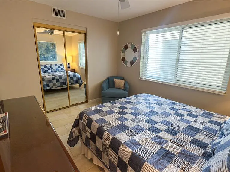 1900 Benjamin Franklin Dr #201BER — Photo 14
