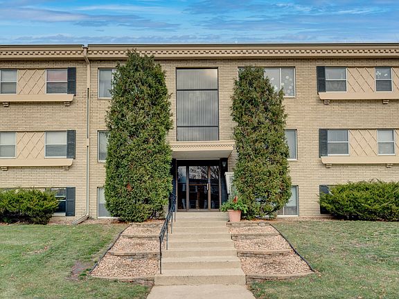 2nd image of 1344 Saint Paul Ave APT 12