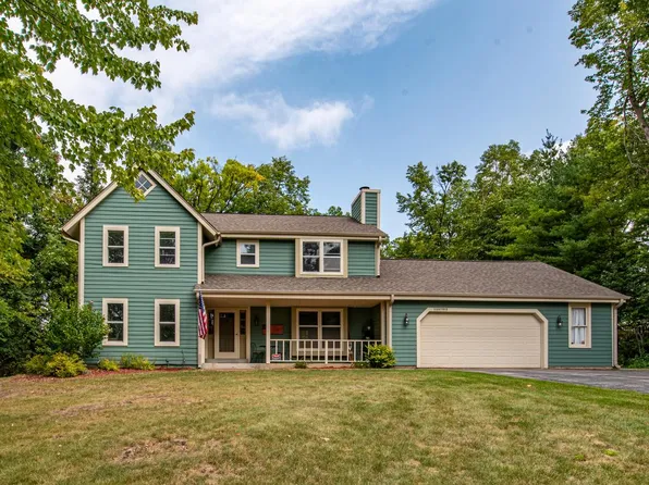 S68W17812 East DRIVE, Muskego, WI 53150
