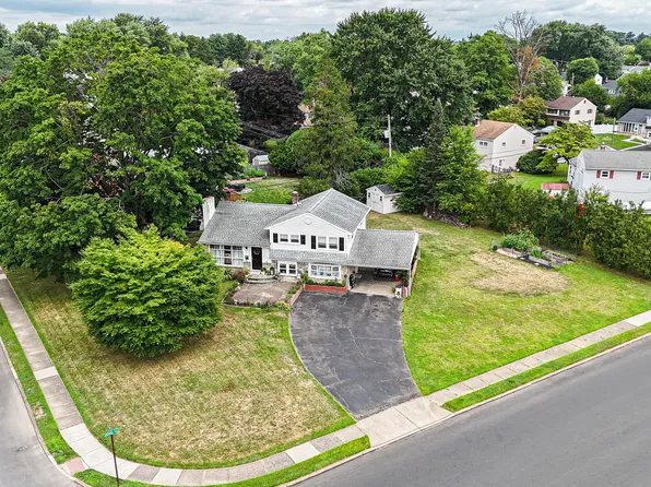 963 Windsor Rd, Warminster, PA 18974