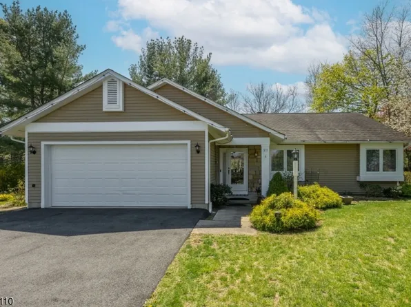 21 Canada Goose Dr, Allamuchy Twp., NJ 07840