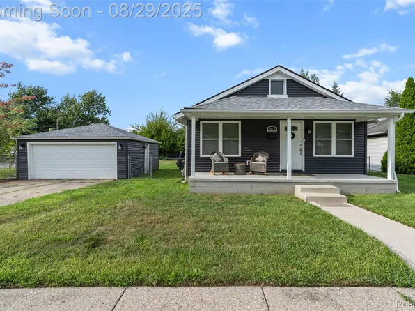 28530 John Hauk St, Garden City, MI 48135