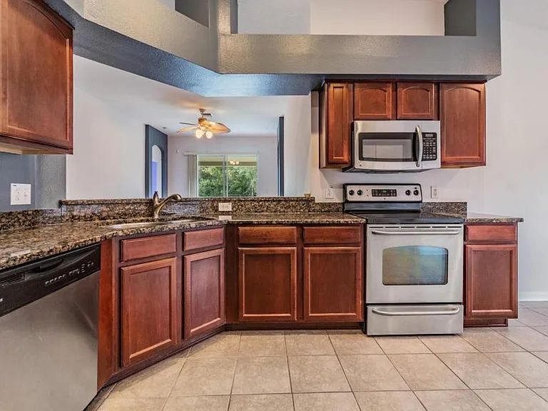 30120 Sotogrande Loop — Photo 3