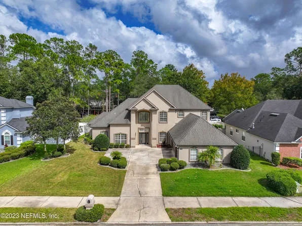 3913 REDS GAIT Lane, Jacksonville, FL 32223