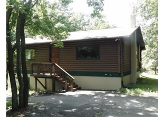 79 W Cherokee Trl, Albrightsville, PA 18210