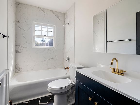 5th image of 4339 Chester Dr #4339