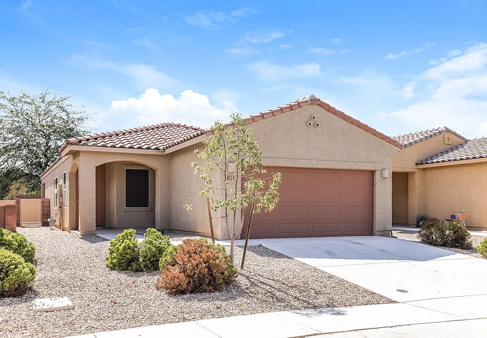 876 E Bottomlands Ln