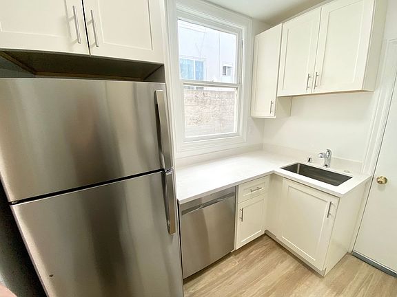 2nd image of 1111 Jones St APT 2