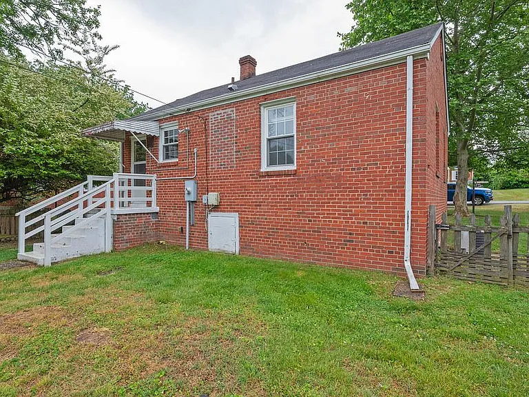 6408 W Grace St — Photo 22